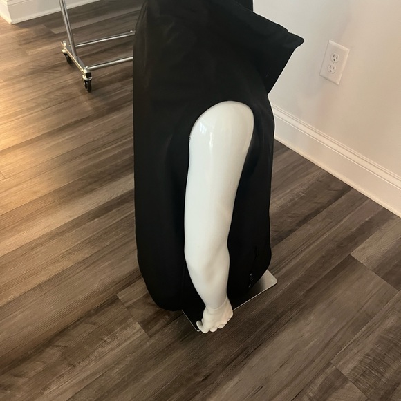 Edwards Vest - Picture 7 of 15